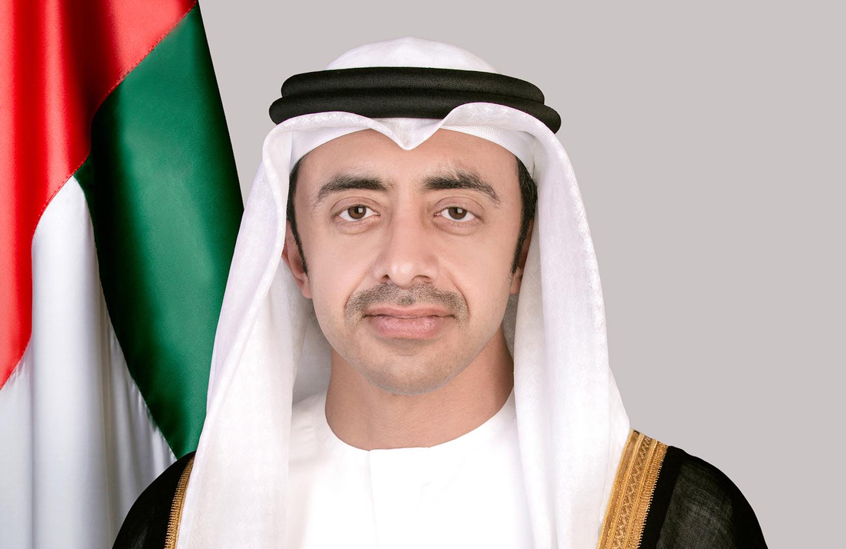 عبدالله بن زايد يترأس وفد الإمارات لمؤتمر إغاثة غزة ويدعو لحراك إنساني دولي